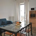 Apartamento The Family - With Balcony And View Colonno