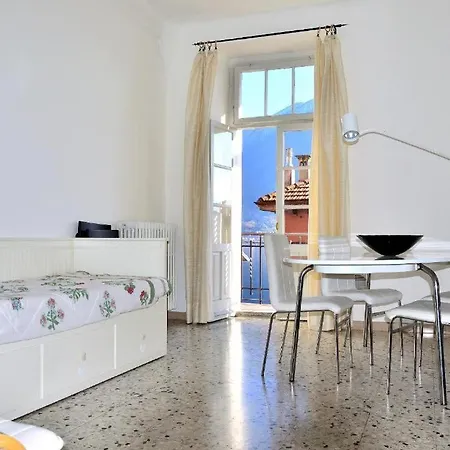 The Family - With Balcony And View *