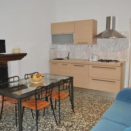 The Family House - With Balcony And View Apartment