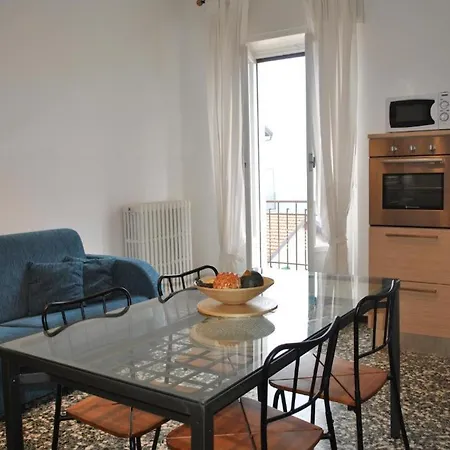 Apartment The Family House - With Balcony And View Colonno